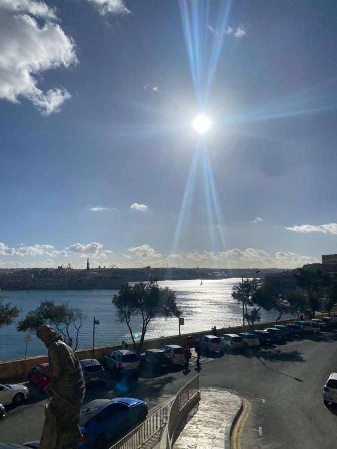 Grand Harbour View Apartment Valletta Exterior photo